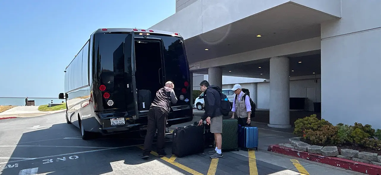 airport bus shuttle​