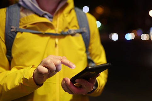 construction shuttle with Real-Time Tracking